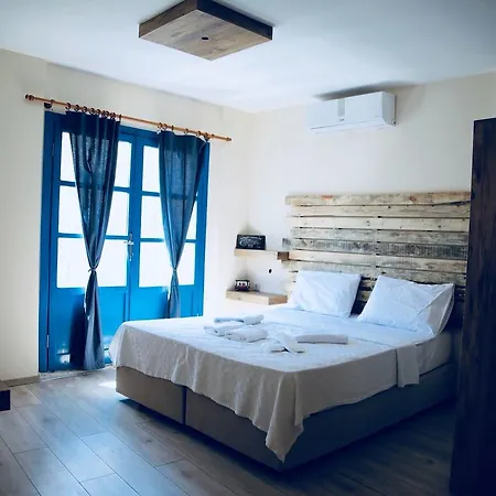 Avlulu Konak Alaçatı