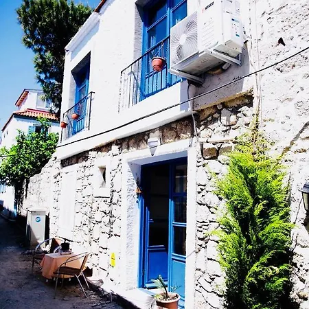 Avlulu Konak 酒店 *